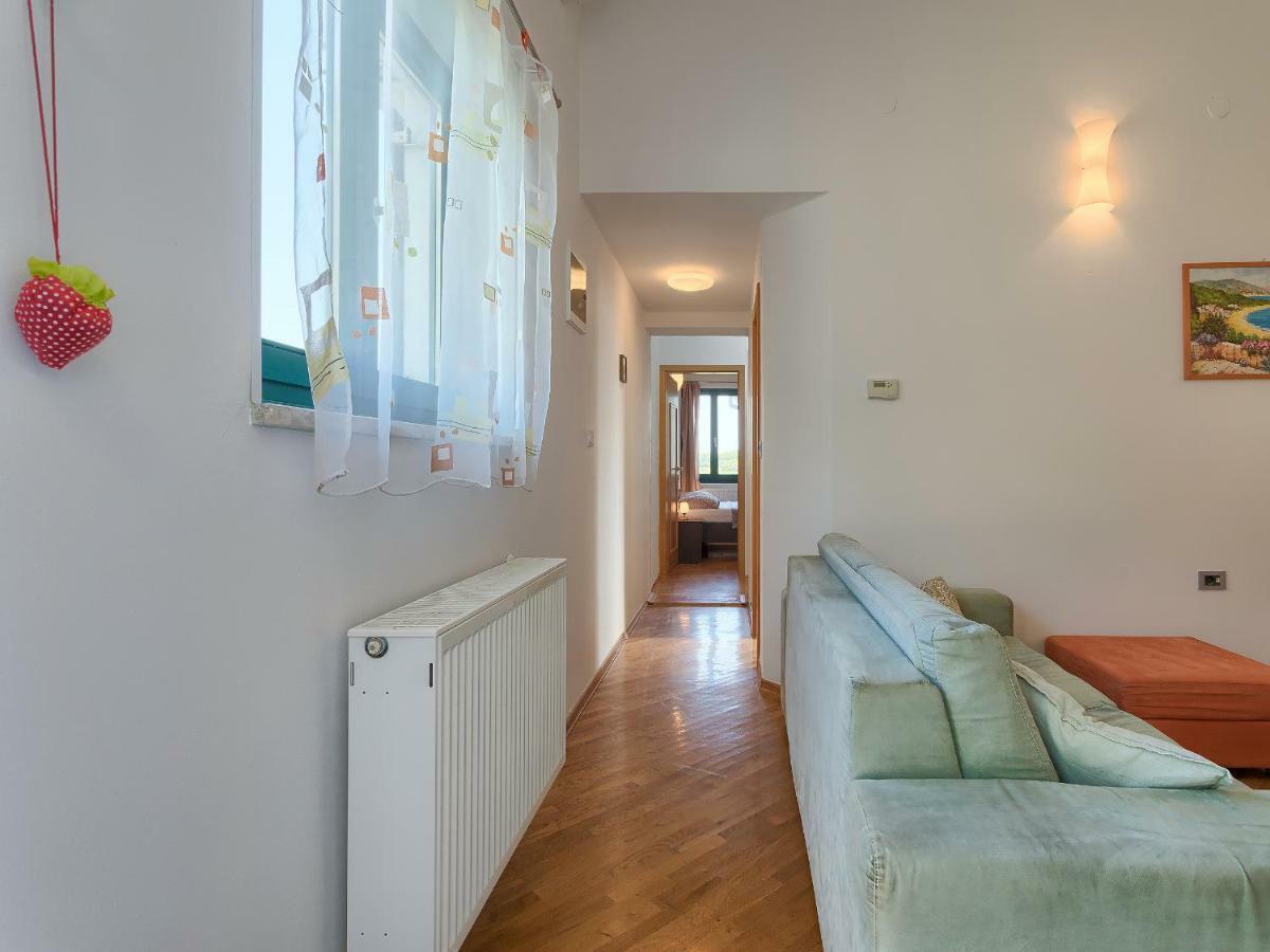 Apartmán Garden Pjescana Uvala Exteriér fotografie