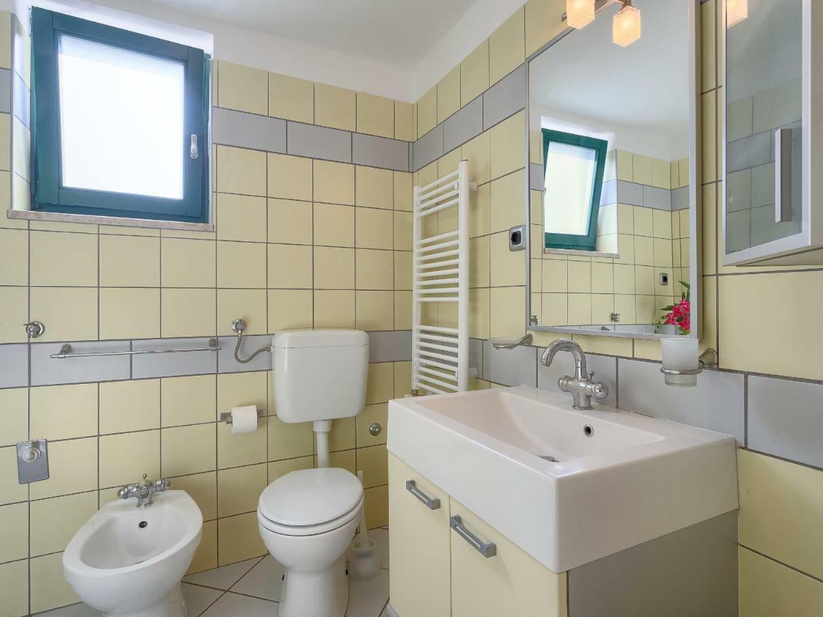 Apartmán Garden Pjescana Uvala Exteriér fotografie