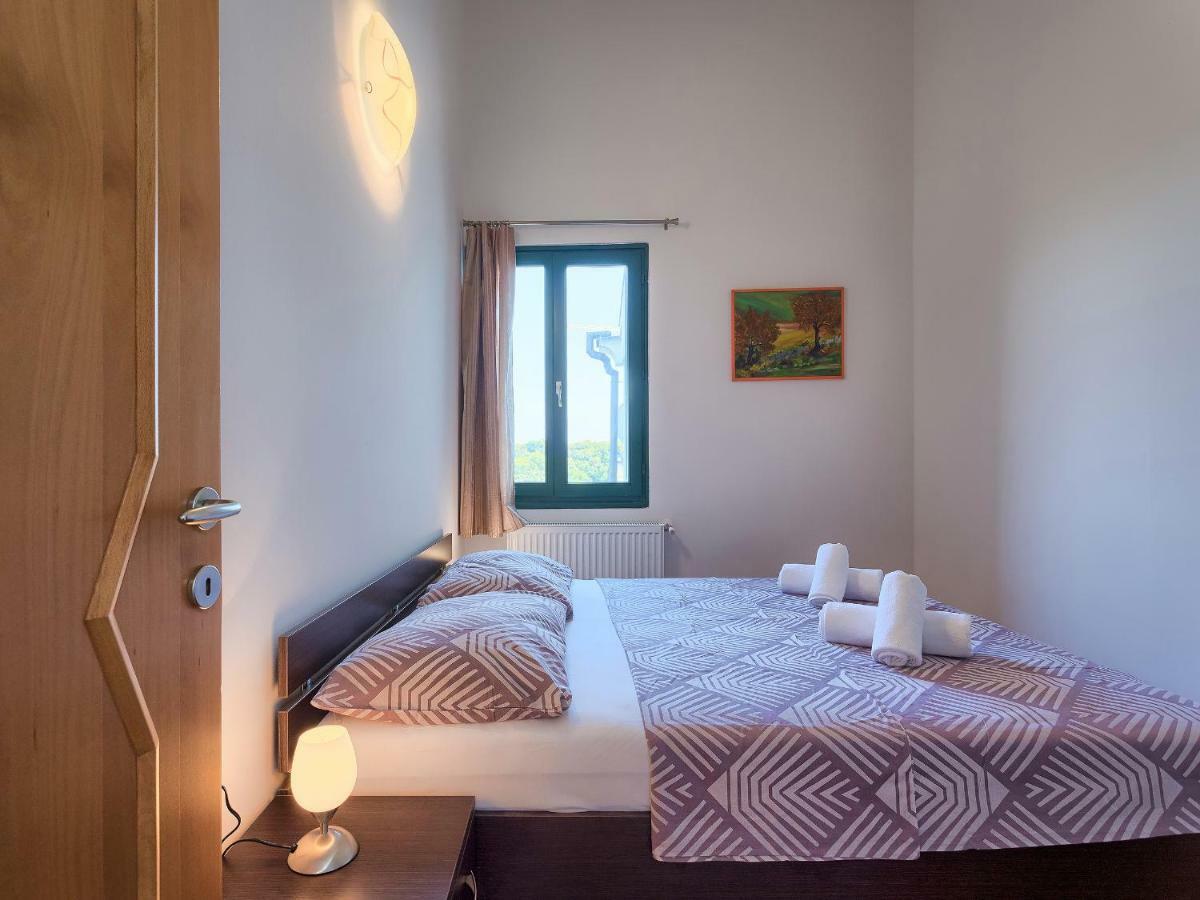 Apartmán Garden Pjescana Uvala Exteriér fotografie